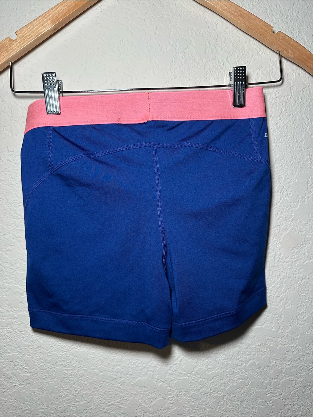 Women’s Nike Pro Navy Athletic Shorts - Picture 5 of 6